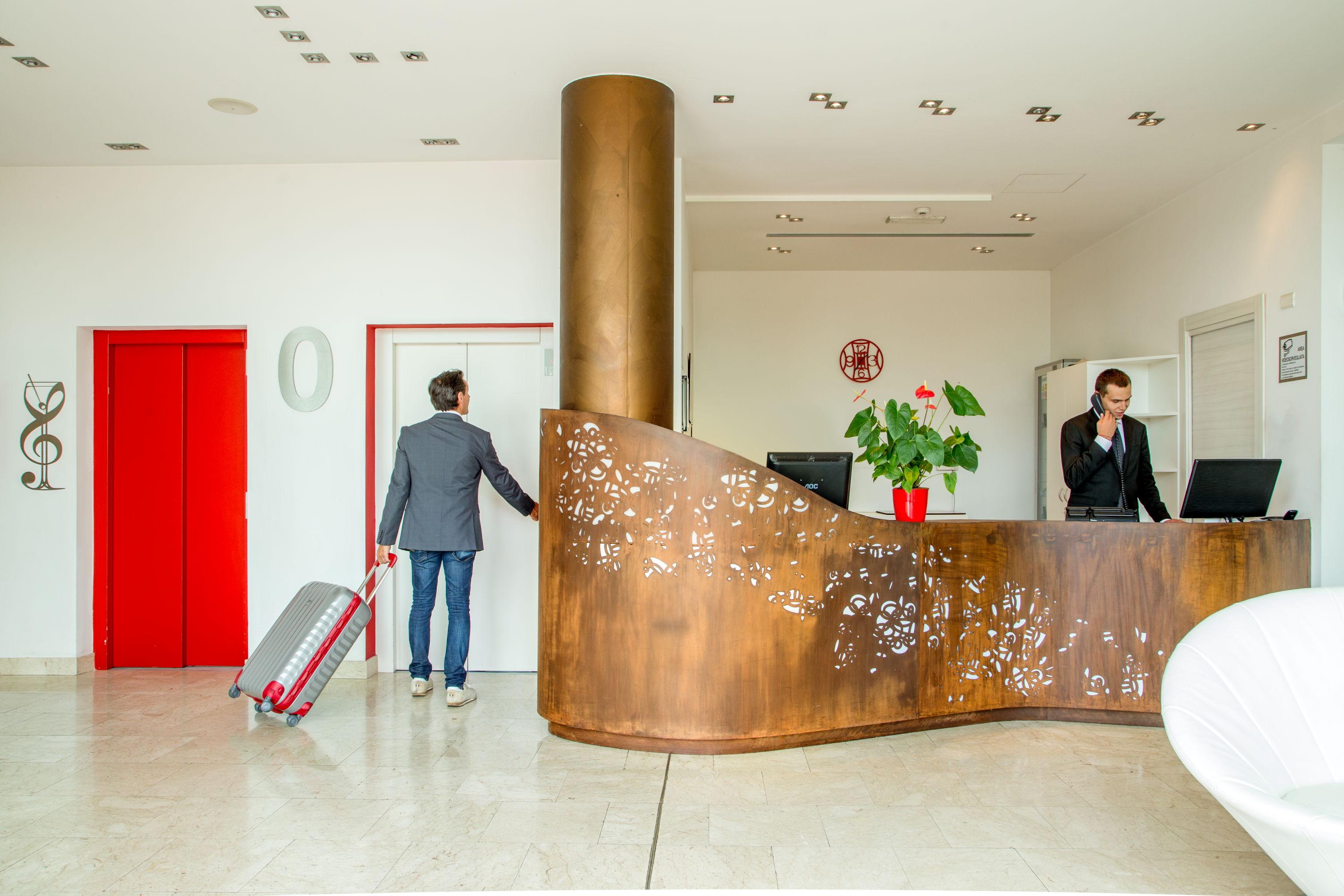 Phi Hotel Milano Baranzate Exterior foto